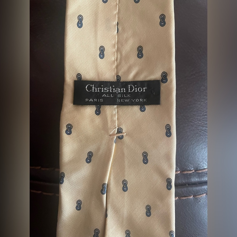 Christian Dior all silk men’s tie